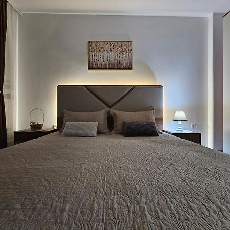 Superb 1 Bedroom In The Best Zone Of The City. แฟริซาย ภายนอก รูปภาพ