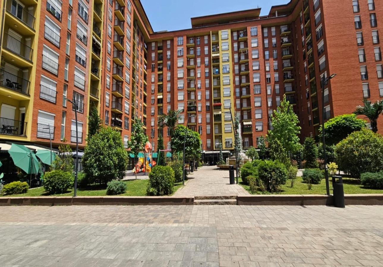 Superb 1 Bedroom In The Best Zone Of The City. แฟริซาย ภายนอก รูปภาพ