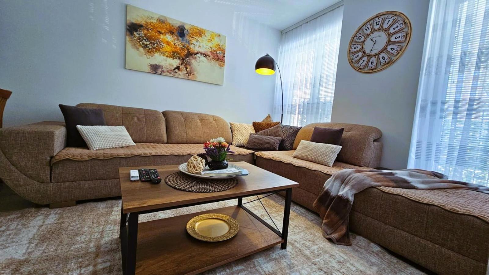 Superb 1 Bedroom In The Best Zone Of The City. แฟริซาย ภายนอก รูปภาพ