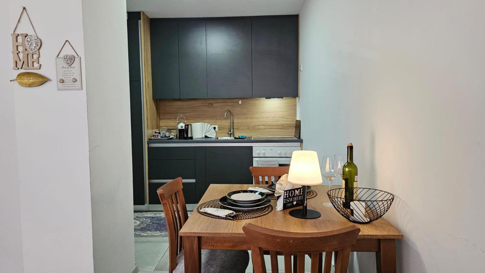 Superb 1 Bedroom In The Best Zone Of The City. แฟริซาย ภายนอก รูปภาพ